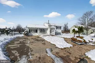 103 Carver Dr, Wenonah, NJ 08090 - Photo 2