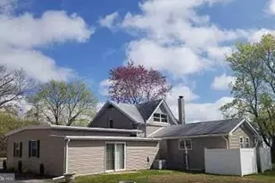 230 High St E, Glassboro, NJ 08028 - Photo 2