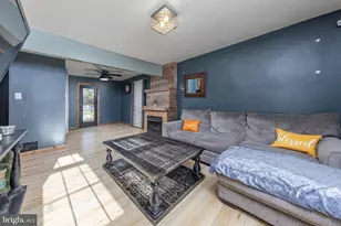 211 Hollywood Ave, Elk Township, NJ 08343 - Photo 10