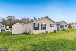 165 Dorian Dr, Monroe Township, NJ 08094 - Photo 4