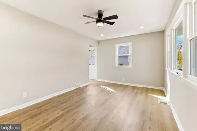 216 E Howard Street, Clayton, NJ 08312 - Photo 8