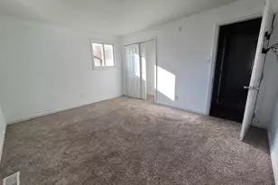 102 Sherwood Dr, Washington Township, NJ 08012 - Photo 16