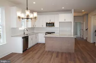 9 Redkist Dr, Harrison Township, NJ 08062 - Photo 8