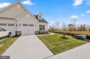 9 Redkist Dr, Harrison Township, NJ 08062 - Photo 2