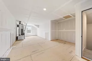 9 Redkist Dr, Harrison Township, NJ 08062 - Photo 32