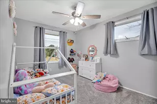 743 Lois Dr, Monroe Township, NJ 08094 - Photo 14