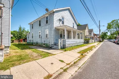 225 W Buck Street, Paulsboro, NJ 08066 - Photo 2