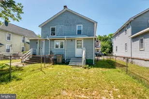 225 W Buck St, Paulsboro, NJ 08066 - Photo 4