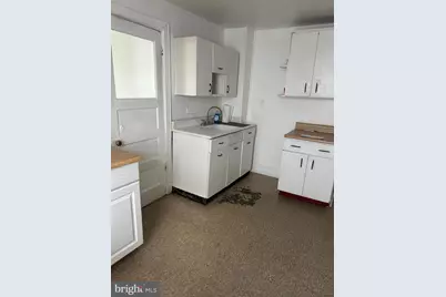 225 W Buck Street, Paulsboro, NJ 08066 - Photo 18