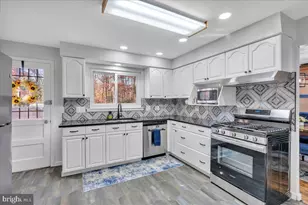 743 Mohawk St, Washington Township, NJ 08012 - Photo 8