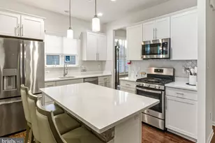 504 Castlebay Dr, Monroe Township, NJ 08094 - Photo 8