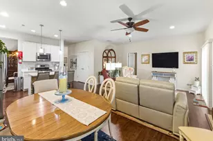 504 Castlebay Dr, Monroe Township, NJ 08094 - Photo 10