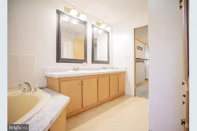 51 Elmer Street, Franklin Township, NJ 08322 - Photo 10