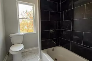 333 W Buck St, Paulsboro, NJ 08066 - Photo 12