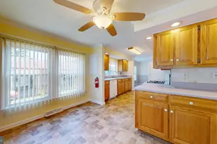 507 Shadowcreek Ln, Monroe Township, NJ 08094 - Photo 16