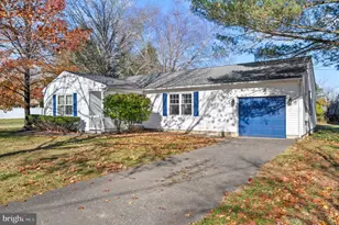 284 Radix Rd, Monroe Township, NJ 08094 - Photo 2