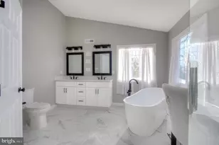 36 Saddlebrook Dr, Sewell, NJ 08080 - Photo 70