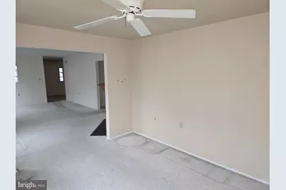 27 Kelly Drive, West Deptford, NJ 08096 - Photo 4