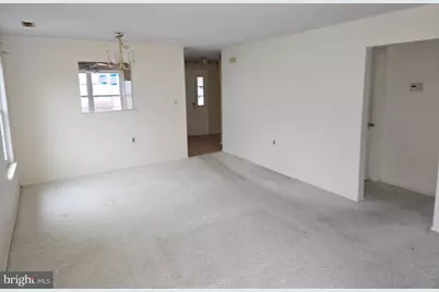 27 Kelly Drive, West Deptford, NJ 08096 - Photo 8