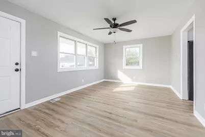 180 S Dennis Drive, Clayton, NJ 08312 - Photo 2