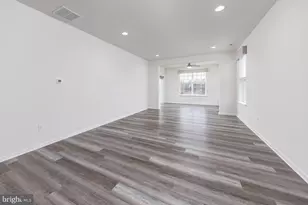 43 Queensferry Dr, Monroe Township, NJ 08094 - Photo 10