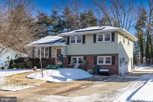 28 Ash Ave, West Deptford, NJ 08096 - Photo 2