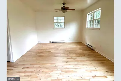 19 Walnut Street #B, Monroe Township, NJ 08094 - Photo 2