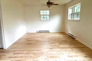 19 Walnut St, Monroe Township, NJ 08094 - Photo 2