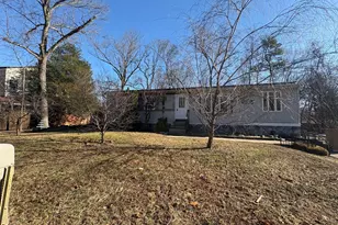 916 Willow Ln, Monroe Township, NJ 08094 - Photo 2