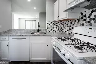 70 Yellowwood Ct, Glassboro, NJ 08028 - Photo 8