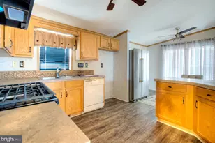 540 Dogwood Ln, Monroe Township, NJ 08094 - Photo 16