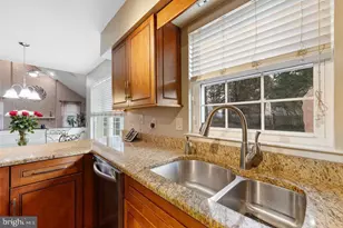 204 Sienna Ln, Glassboro, NJ 08028 - Photo 14