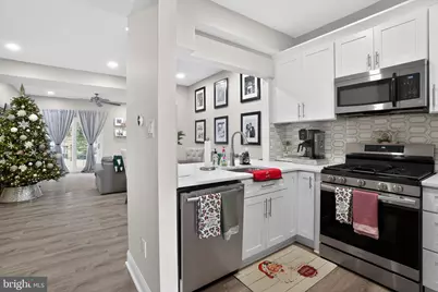 21 Winterberry Court, Glassboro, NJ 08028 - Photo 6