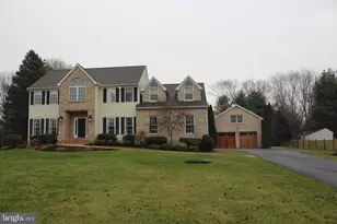 176 Patricia Dr, Swedesboro, NJ 08085 - Photo 2