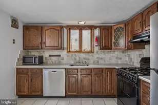 118 Somerset Rd, Glassboro, NJ 08028 - Photo 8