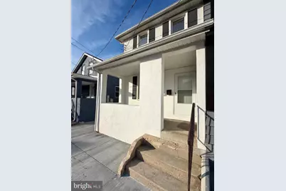 335 W Buck Street, Paulsboro, NJ 08066 - Photo 2