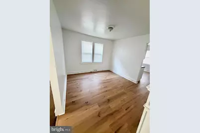 335 W Buck Street, Paulsboro, NJ 08066 - Photo 6