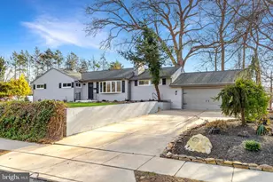 240 Elm Ave, Woodbury Heights, NJ 08097 - Photo 2