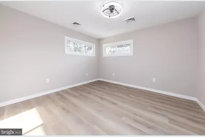 240 Elm Avenue, Woodbury Heights, NJ 08097 - Photo 32