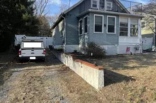 765 Chestnut Ave, Woodbury Heights, NJ 08097 - Photo 2