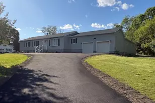 1124 Lexington Dr, Deptford, NJ 08096 - Photo 2