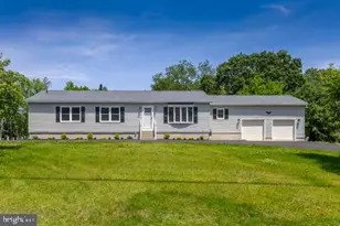 1124 Lexington Dr, Deptford, NJ 08096 - Photo 2