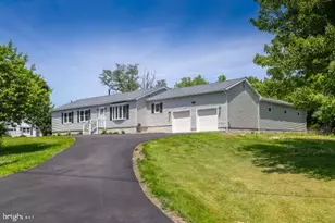 1124 Lexington Dr, Deptford, NJ 08096 - Photo 1