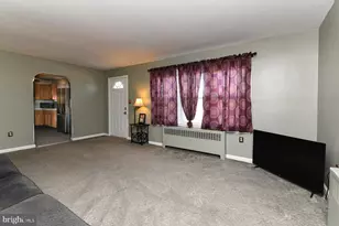 318 E Broad St, Greenwich Township, NJ 08027 - Photo 6