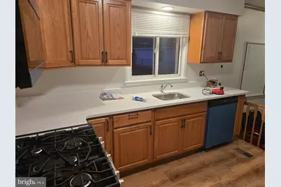 16 Sherwood Lane, Glassboro, NJ 08028 - Photo 2