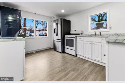 6 Marathon Dr, Mantua, NJ 08051 - Photo 2