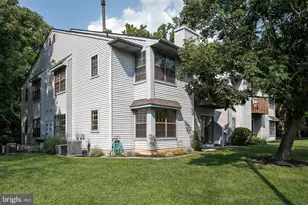 428 Durham Ct, West Deptford Township, NJ 08051 - Photo 2