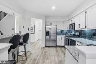 30 Woodstream Ct, Mantua, NJ 08051 - Photo 2