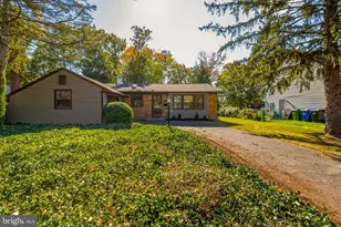 1015 Merrymount Ave S, Blackwood, NJ 08012 - Photo 2