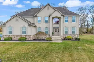 2 Lansbrook Ct, Sewell, NJ 08080 - Photo 2